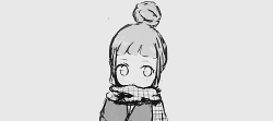 マ