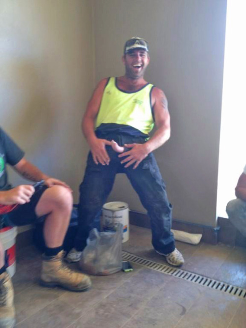 dudepubes:  guyspantsdown:  Showing off  http://dudepubes.tumblr.com/http://dudegif.tumblr.com/