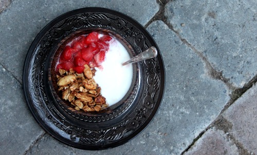 homemade vanilla almond granola with soy yoghurt and fresh strawberries. this breakfast literally ma