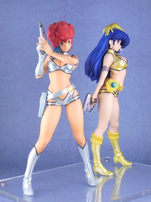 raiski-gya:この時代に女子プロの、失礼！ＷＷＷＡトラコンの二人が立体化されたなんて感無量です。お楽しみに！（ちゃんとしたカメラマンさんに撮ってもらおうかと思っていますがとりあえず僕のスナップ