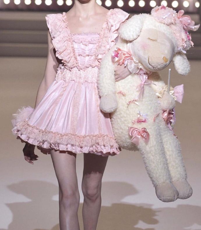 thats-ma-bitch:  Liz Lisa SS 2011
