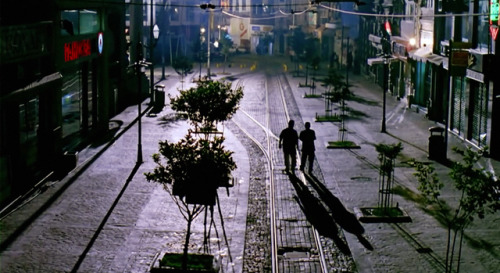 Nostalgic views of Istanbul from 1998, as seen in the film &ldquo;Her Şey Çok Güzel Olacak” [All Wil