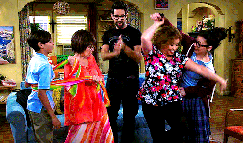 ughroykent:LATINE HERITAGE WEEK ☆ DAY THREE: FAVORITE TV SHOW(S) ONE DAY AT A TIME (2017) — An award