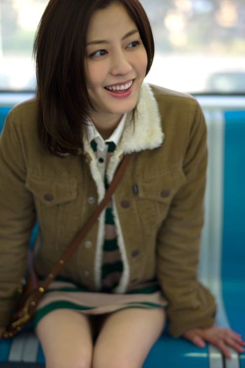 gzbu:  Yumi Sugimoto http://ift.tt/1RKVRHy