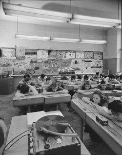 my-retro-vintage:  Listening to music in art class   Photo by Francis Miller     1957