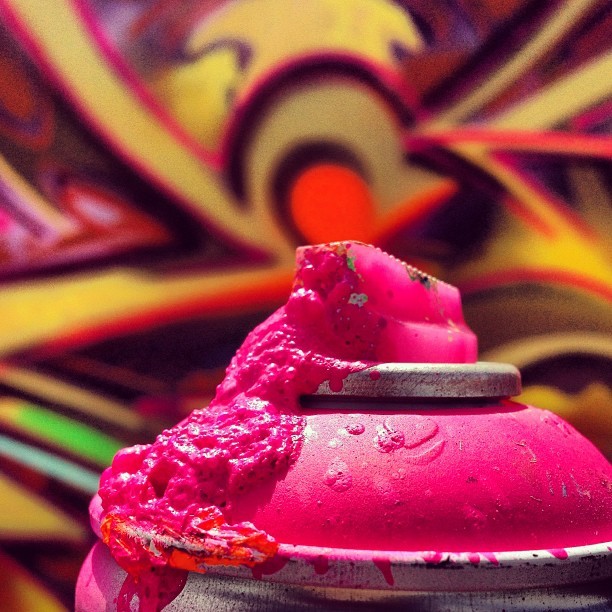 nearsyx:  Infrared… #guatemala #graffiti #montanacolors