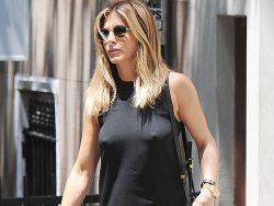 celebs-life:  Jennifer Aniston was pictured