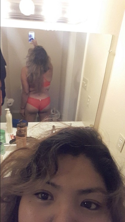 sexynativewomen:  Too fucking Hot