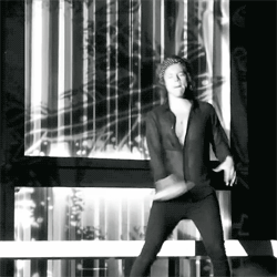 jeffazoffs:  Harry rocking around during Better Than Words   