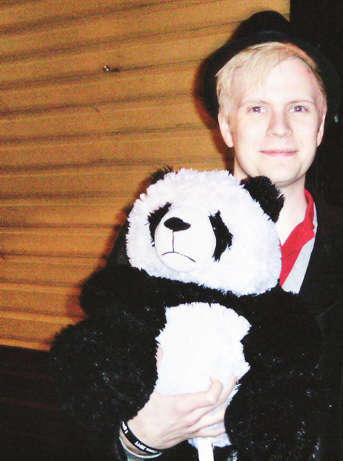  Favorite Pictures of Patrick Stump 11/∞ 