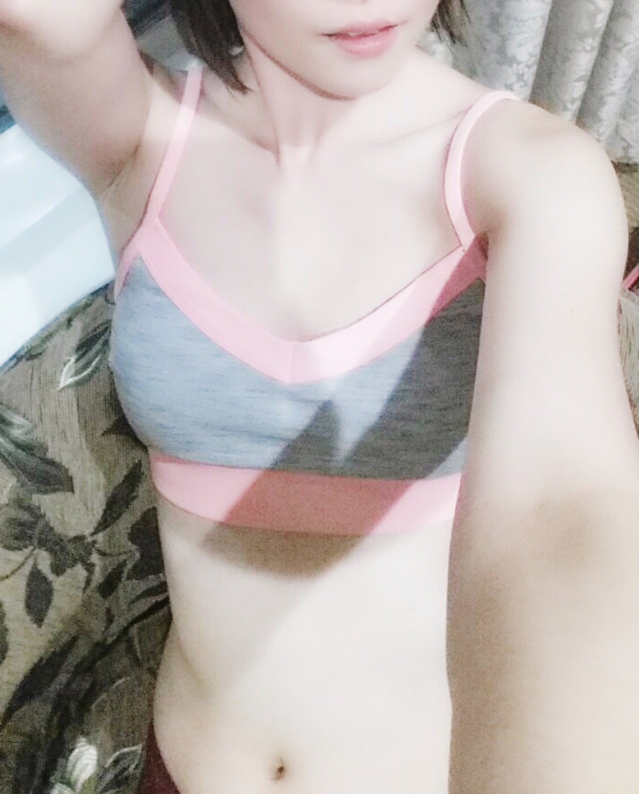 zeusboypower:  You guys like my lips or my body ?  Everything if you must no !!