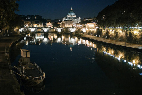 melodyandviolence: Rome by  Joe Boyle @kmarmen - rome.