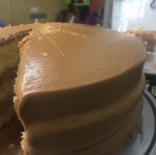 afro-arts: My Coffee Shop  www.mycoffeeshopel.com // IG: mycoffeeshop   Atlanta, GA  CLICK HERE for more black owned businesses! 