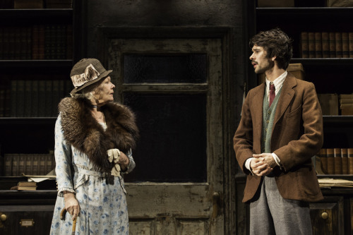 wmewwwhishawb: cartoon-heart: Ben Whishaw and Judi Dench in Peter and Alice (Noel Coward theatre, Lo