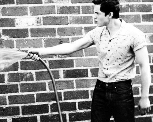 a–t–m–o–s–p–h–e–r–e:  #Logan Lerman 