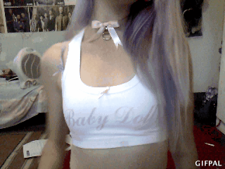 kitten-bits:  had to make a gif with my cute new collar c: