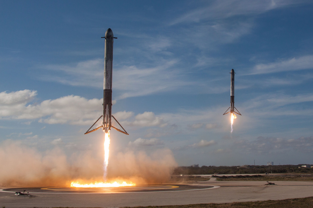 astrophysics-daily: In case you missed it, Elon Musk’s SpaceX launched a cherry