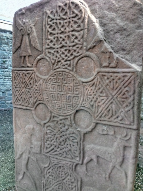 jason-1971:The Eassie Stone is a Class II Pictish stone of about the mid 8th century AD in the villa