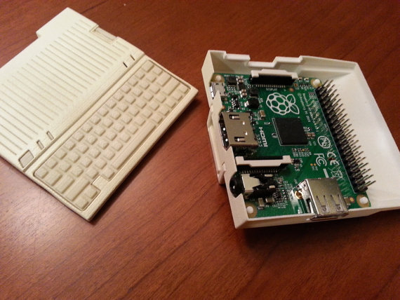 mtklr:  Back to 1984: 3D Print Your Own Retro Mini Apple Computer, or Purchase One