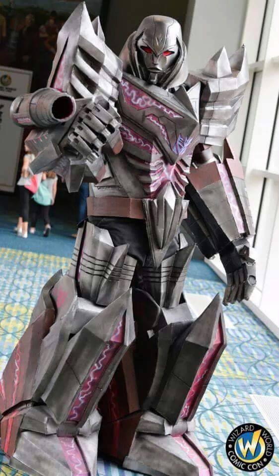 cosplay-gamers:  Transformers - Megatron Cosplay by Mike Hagy Photos by Wizard World