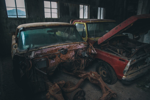 samhorine:  westfjords - september 2015 (3/?)left Djúpavík and headed east towards Ísafjörður - before we left the hotel we did an extended tour of the old herring factory - which was one of the most modern factories of its time.  link to the hotel