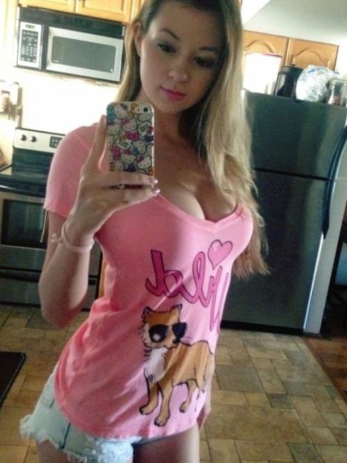 freshpinklips:Fresh Pink Lips!🍑💋
