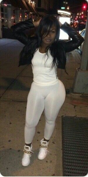 prettypussytree:  buttcheekluva33:  Phat!      (via TumbleOn)