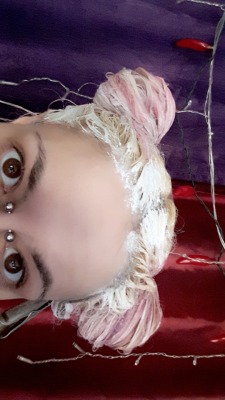  “Bleaching To Dye Your Hair Magical Colors!”Read my blog all about how I do my bleach jobs on steemit!READ HEREalso tits!UPVOTE AND FOLLOW______________________________________________________JOIN STEEMIT.COM AND GET CRYPTOCURRENCY FOR POSTS, UPVOTES