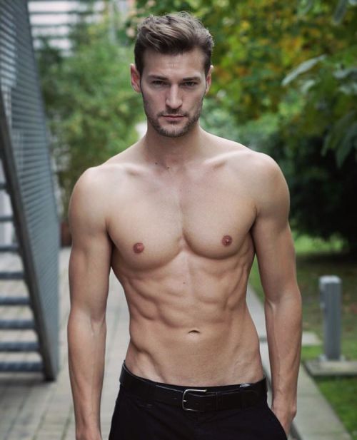 boyzoo:  Dan Murphy (x)