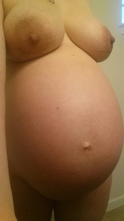 nerdynympho87:Honesty time:who never thought they’d be into pregnant women, but have found themselves hard/wet looking at my pics?