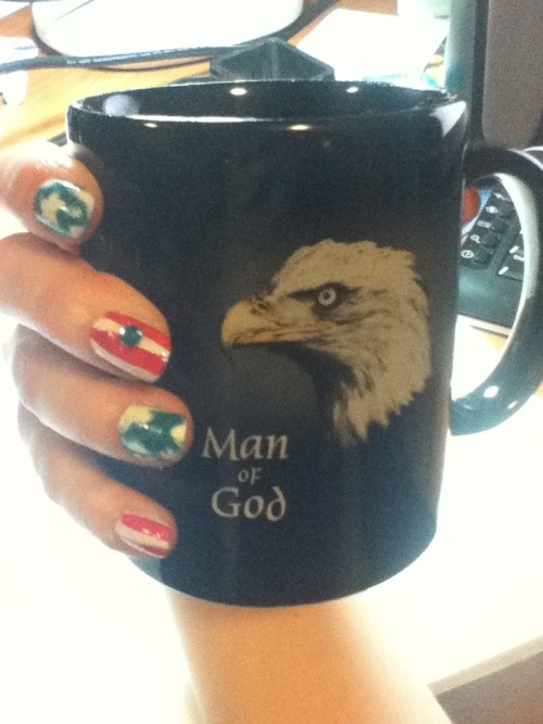 Flag nails &amp; Eagle coffee cup: Doesn’t get anymore American than this, kids