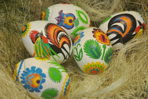 lamus-dworski:Traditional pisanki (decorated Easter eggs) from various regions of Poland [all i