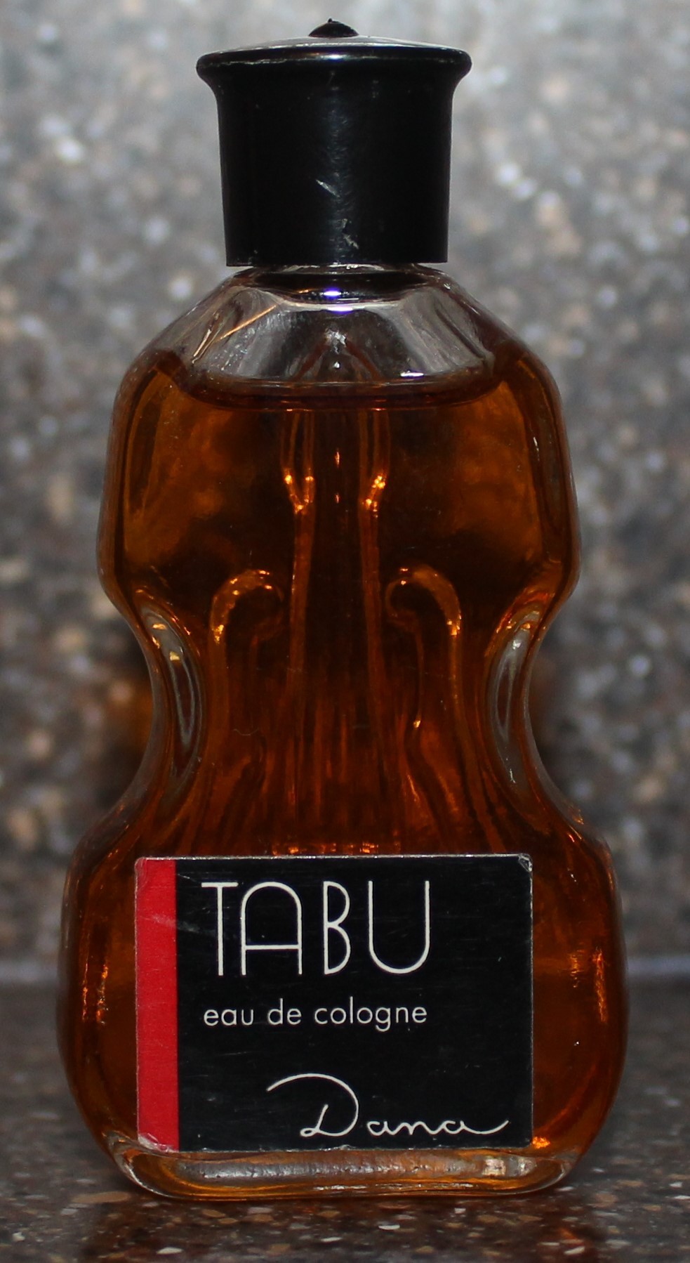 gatabella:  Tabu by Dana eau de cologne and stars who used it: Ava Gardner, Dorothy