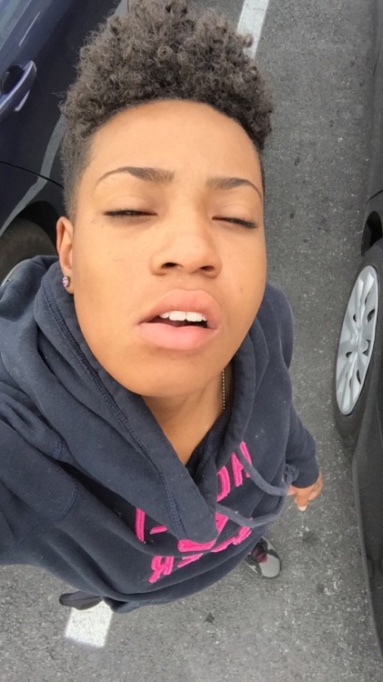 idodrugsandbitches: Baltimore✈️Richmond