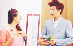 xsweetwhispers:  Aaron’s 2013 drama | 就是要你愛上我 ♥ Just You ⇢ when qi yi actually cares about his goldfish (ep11)
