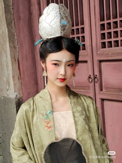 [Hanfu · 漢服]China Song Dynasty Chinese Traditional Clothing Hanfu Photoshoots Model：@ 陈喜悦耶 Hanfu： @慕