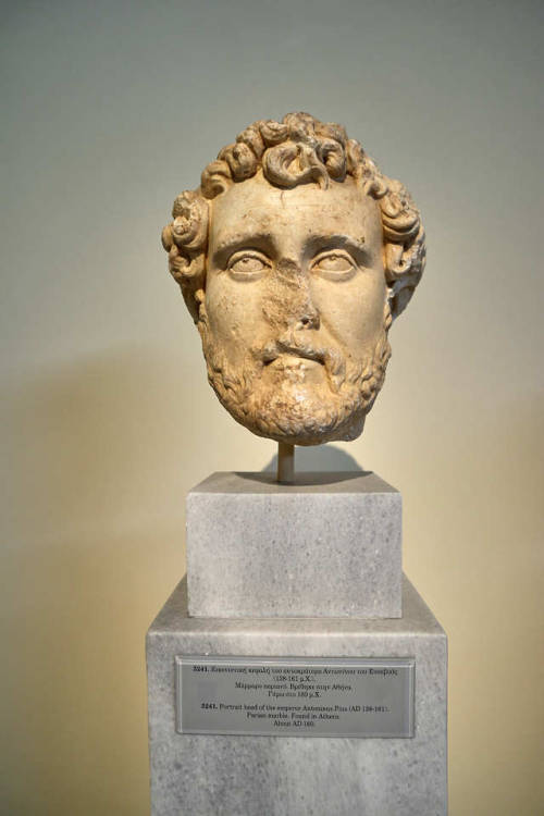 Portrait head (Parian marble) of the Roman emperor Antoninus Pius (r. 138-161 CE).  From Athens; now