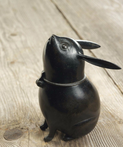 japaneseaesthetics:   A Bronze Koro [Incense Burner]  Muromachi-Momoyama period