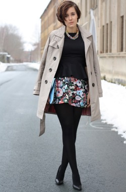 Fashion-Tights:  Coat, Black Shirt And Flower Skirt With Tights And Heels