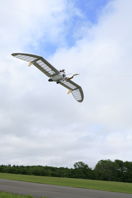 jo3tron:  OpenSky jet-powered glider inspired by Japanese anime In the Japanese animated film, Nausicaä of the Valley of the Wind, the protagonist explores a post-apocalyptic world riding on a jet-powered glider called a Möwe (also called a mehve in