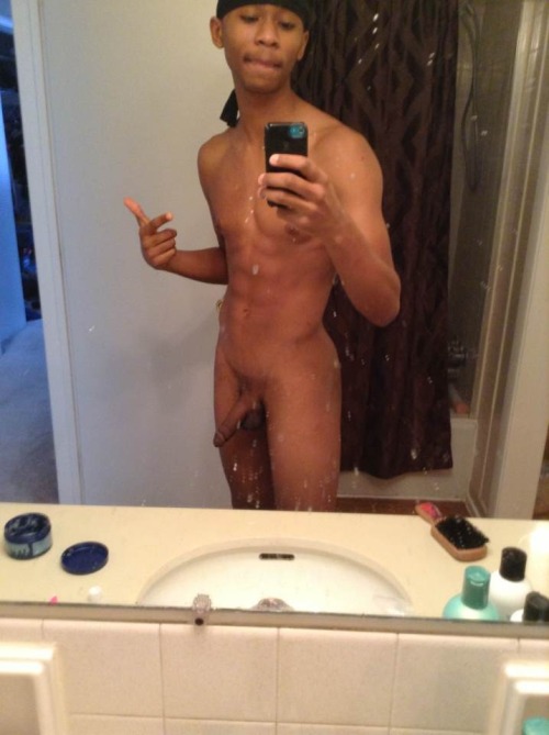 handkock:  its-dori:  fyneniggaz69669:  freshmoneybobby:  xposed-dudes:  18 from usa ;)  Sexy ass fuck  Reblog, follow, make donation : fyneniggaz69669.tumblr.com  www.its-Dori.tumblr.com   Plump ok