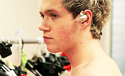 kryptoniall-deactivated20150613:  Niall’s shirtless scenes in This Is Us. 