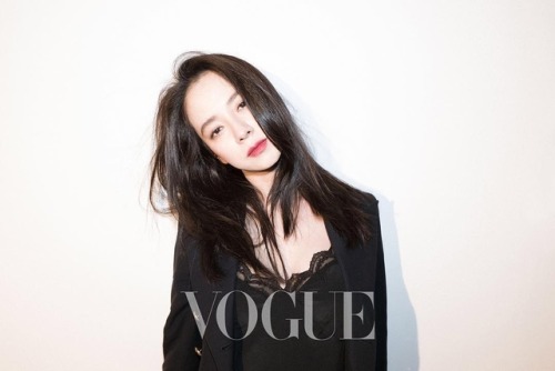 VOGUE Taiwan September 2017 Issue..Ace without limits.. 8P( vogue taiwan )