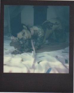 psychotic-riaeaction:  ph: skyzzo Impossible film 