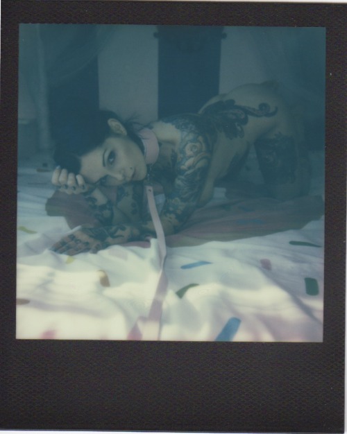 psychotic-riaeaction:  ph: skyzzo Impossible film 