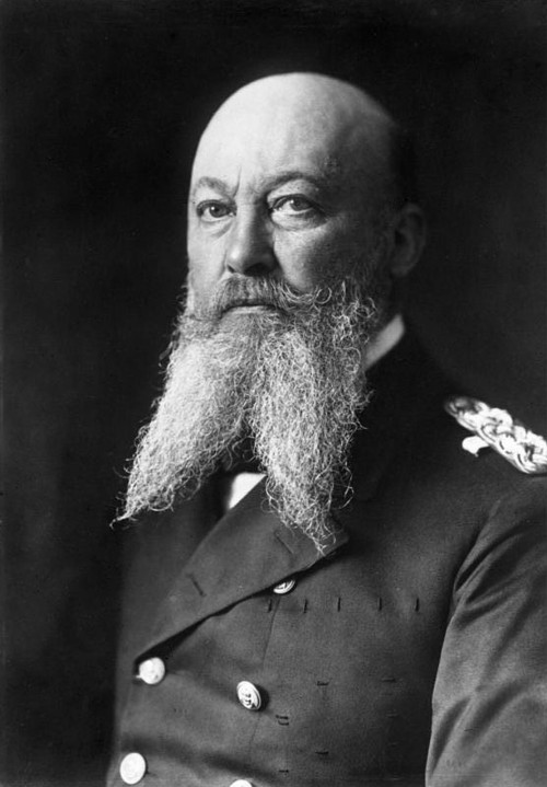 enrique262 - Großadmiral Alfred von Tirpitz’s glorious beard...