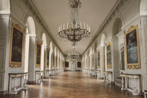 deletedgoawaynow:palace of versailles