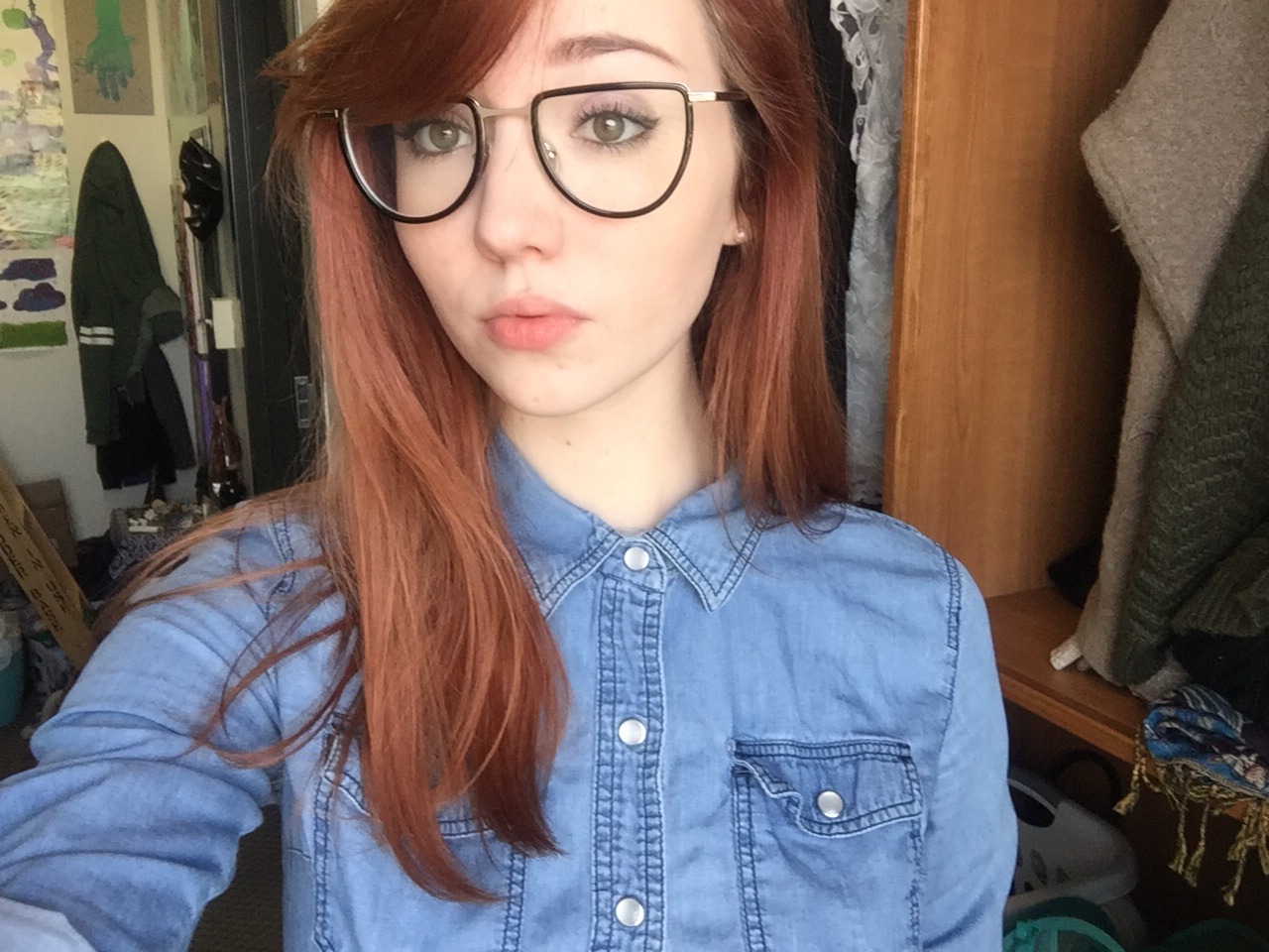 scumbugg:  soulceol:  Just someone who’s a hero for fun.   (they/them)  Omg a reference