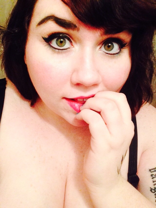 freckle-goddess:  Ok I promise I’m done with selfies for tonight.  I’m just really
