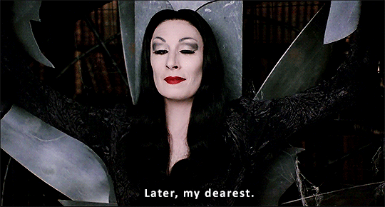 classichorrorblog:  The Addams FamilyDirected by Barry Sonnenfeld (1991)  